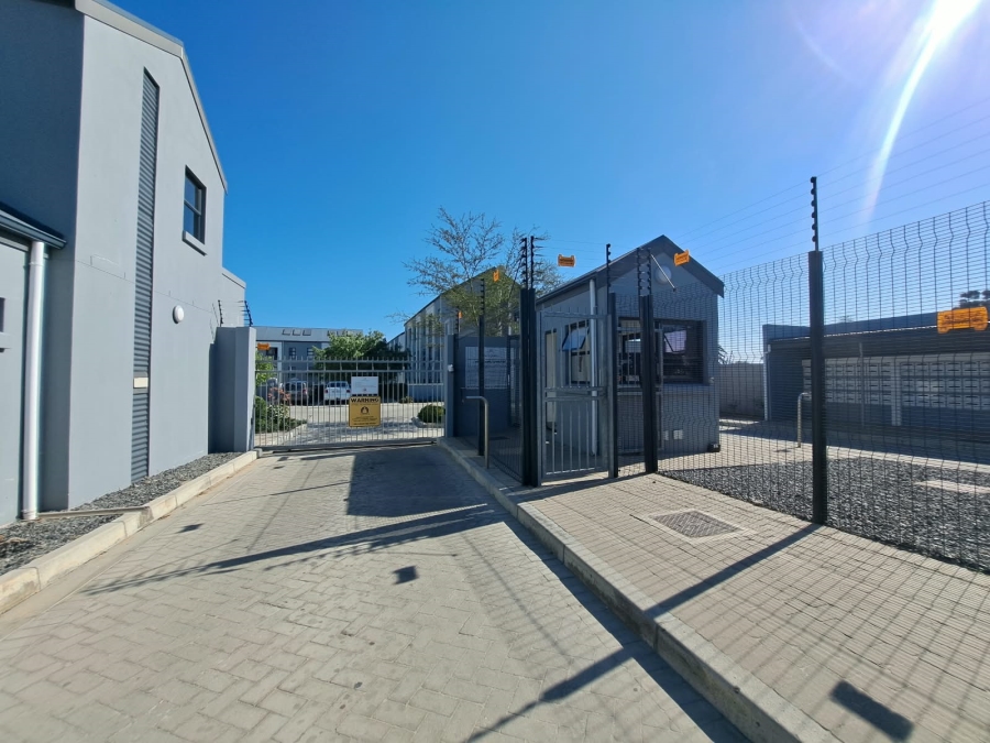 2 Bedroom Property for Sale in Devon Park Western Cape